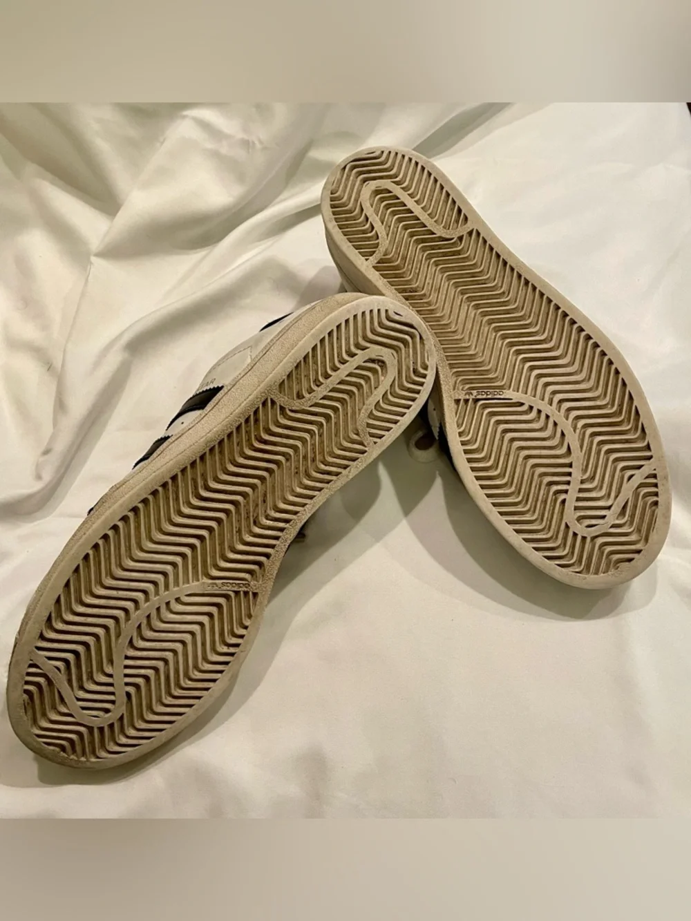 Adidas Originals sneakers women’s size 8